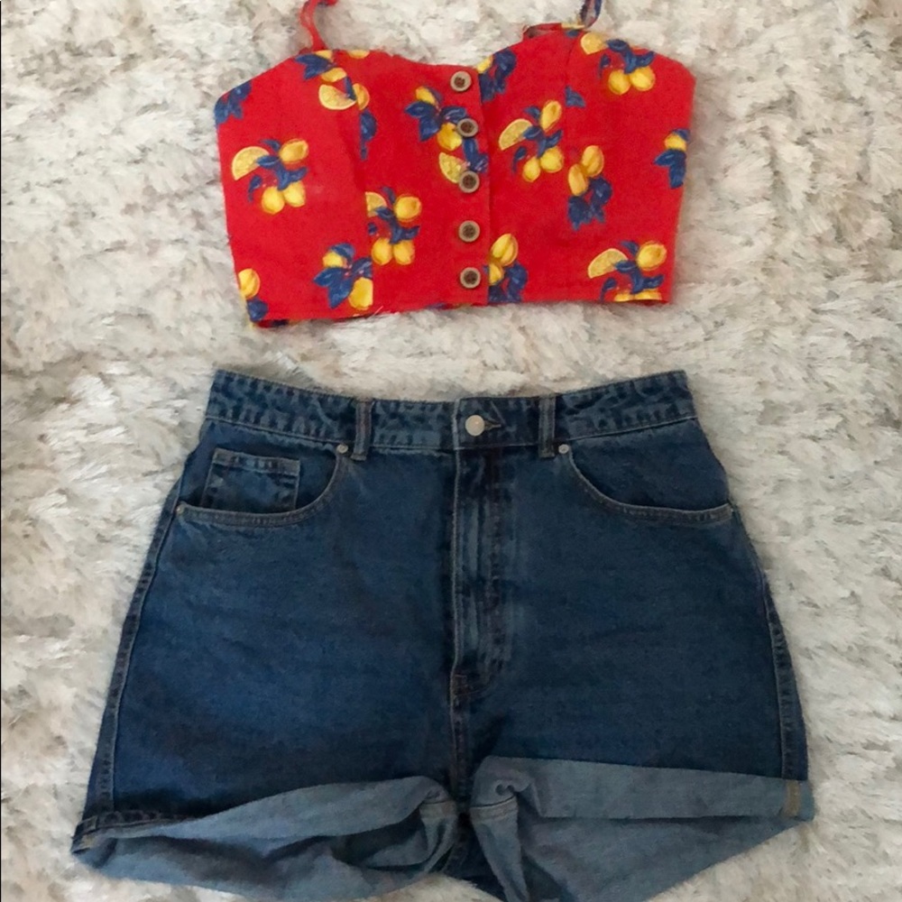 Lemon crop top